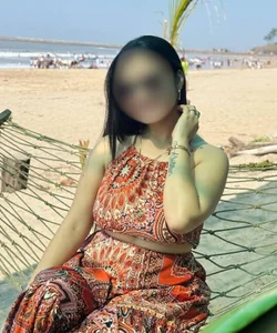 Call Girl Raipur Aru