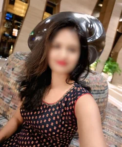 Call Girl Raipur Radha